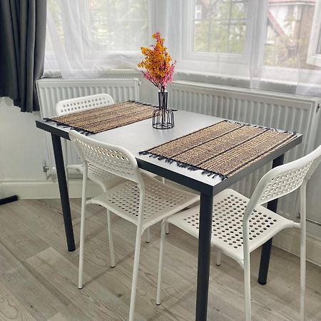 Charming Studio 30Min To Central Londyn Zewnętrze zdjęcie